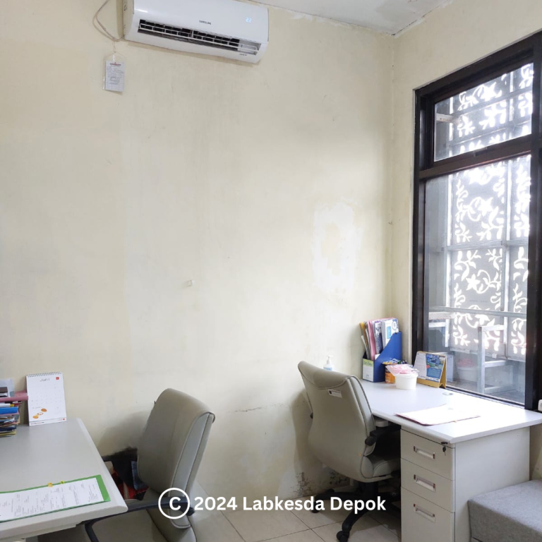 Ruang Kepala Sub Bagian Tata Usaha & Staff